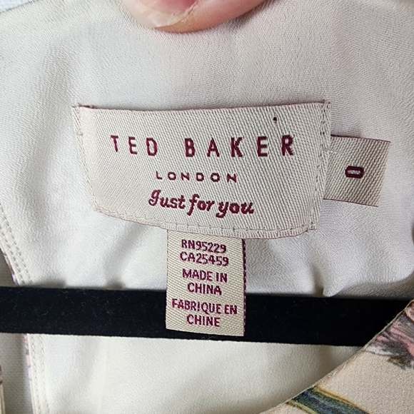 Ted Baker Chiffon Floral and Bird Print Ruffle Romper SIZE 0 - Picture 4 of 8